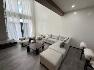 Furnished 3bdrm Apartment in Oyster Bay for rent