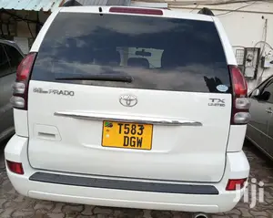 Toyota Land Cruiser Prado 2007 White