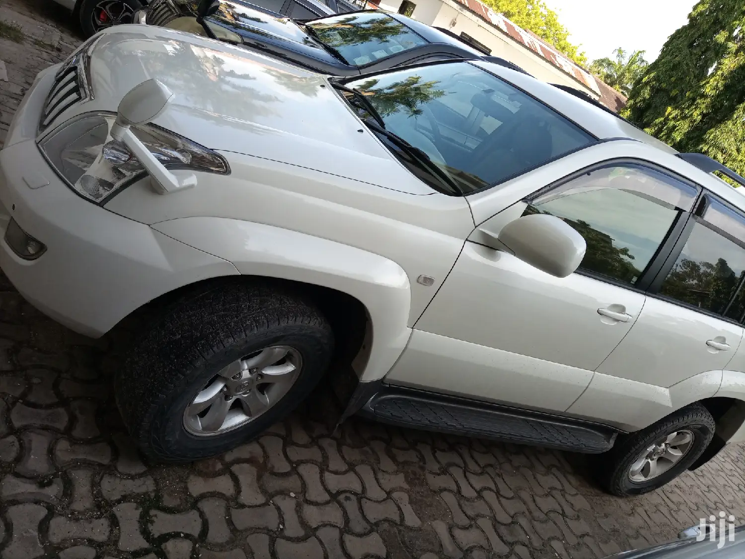 Toyota Land Cruiser Prado 2007 White