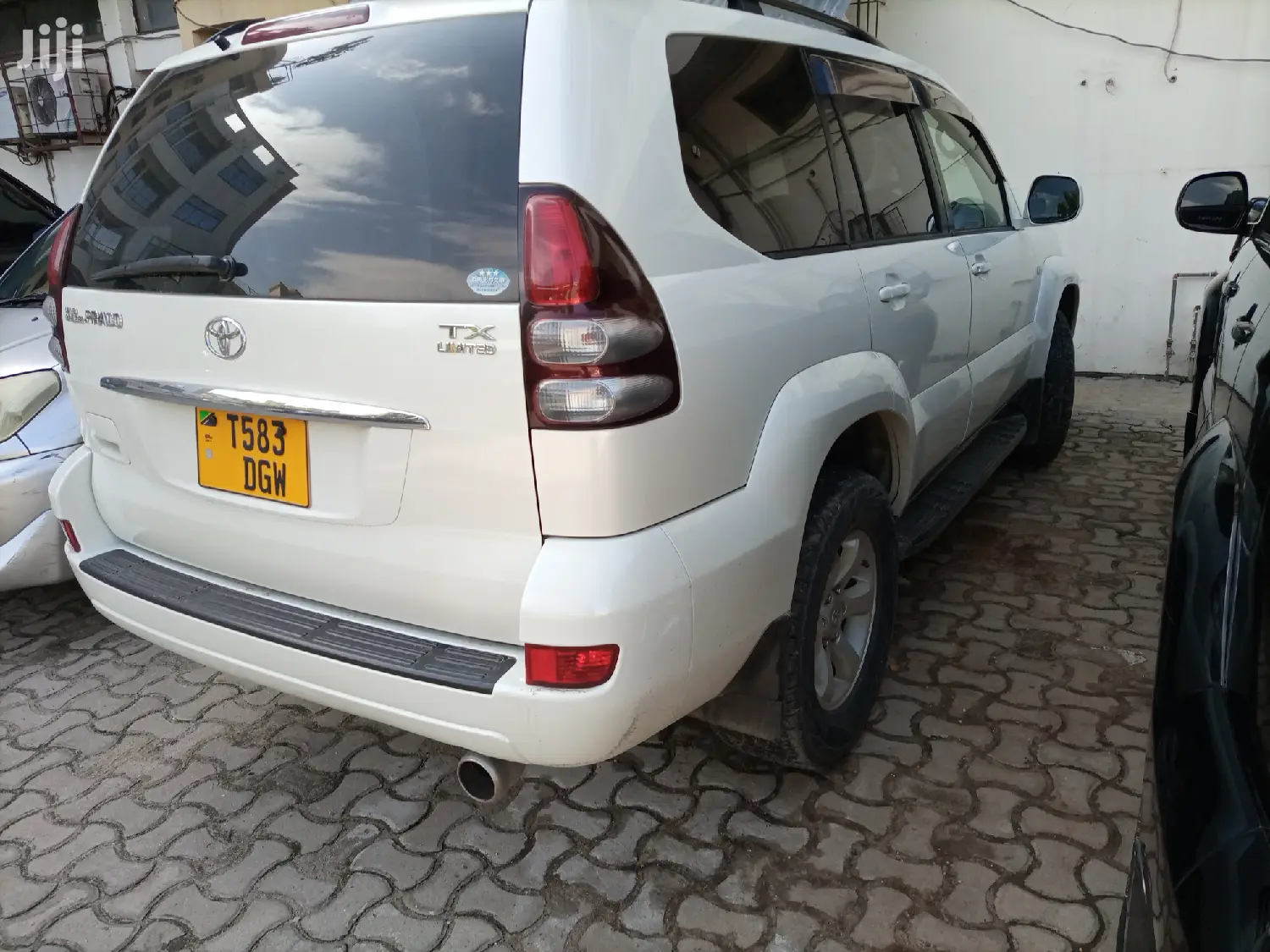 Toyota Land Cruiser Prado 2007 White