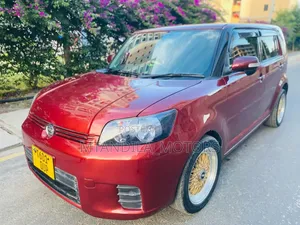 Toyota Corolla Rumion Hatchback 1.8 AWD 2009 Maroon