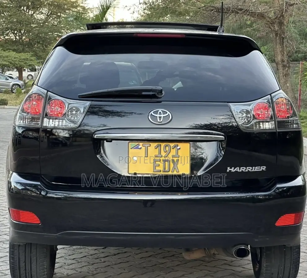 Toyota Harrier 2005 Matt Black
