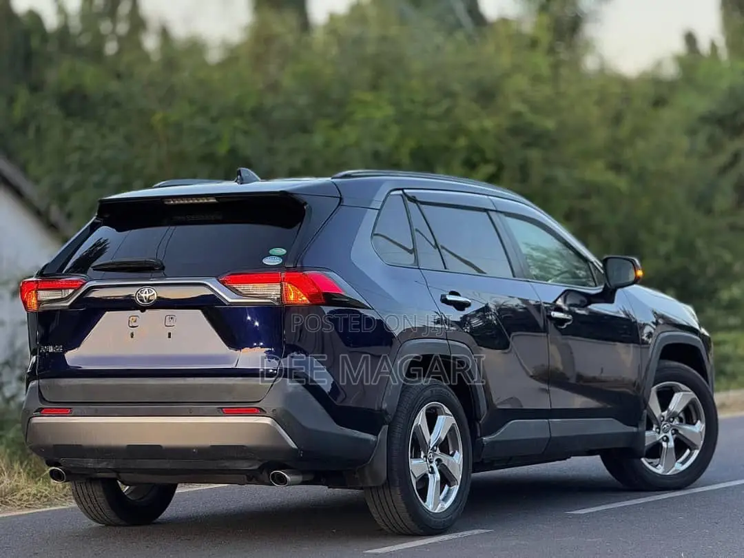 Toyota RAV4 Adventure AWD 2020 Blue