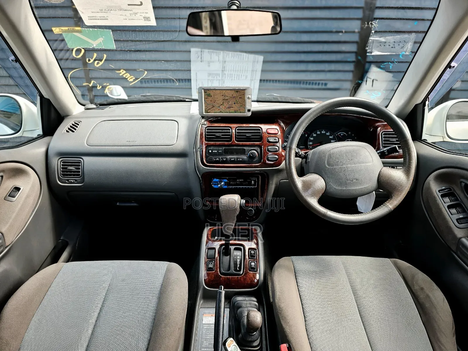 Suzuki Escudo 2003 White