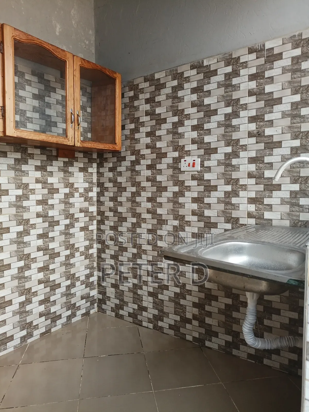 1bdrm Apartment in Kimara for rent