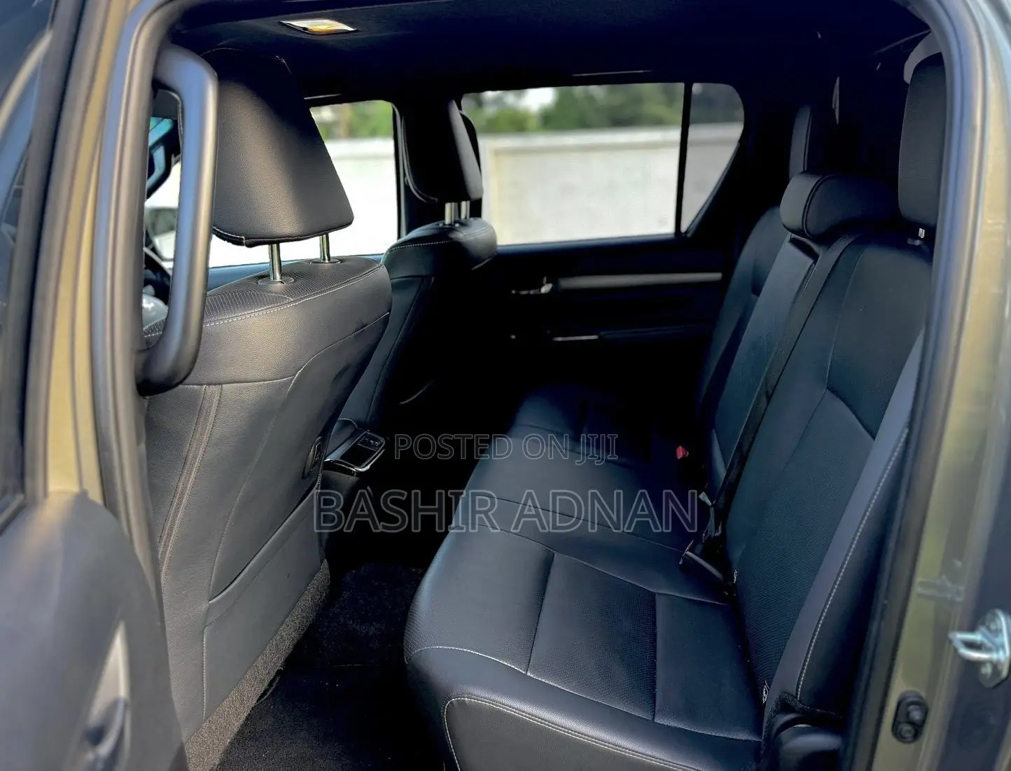 Toyota Hilux 2024 Gray