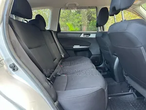 Subaru Forester 2010 Silver