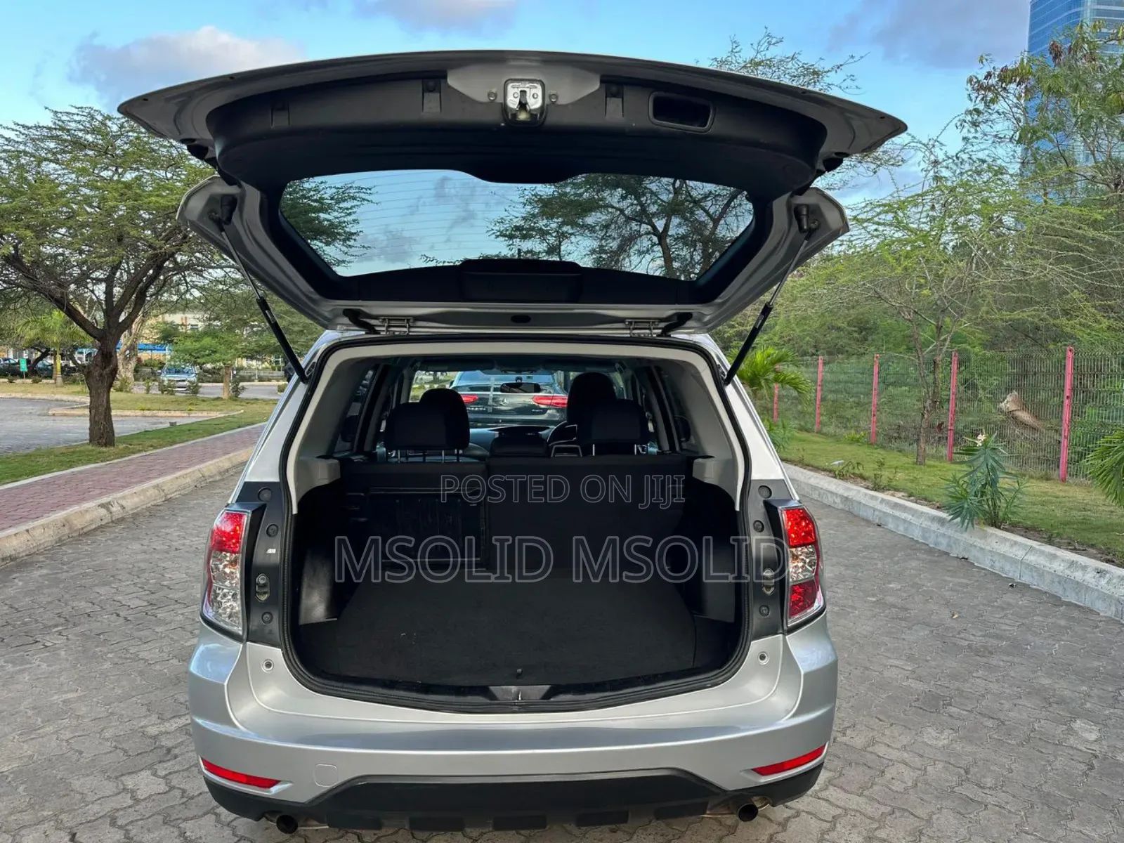 Subaru Forester 2010 Silver