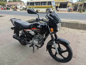 TVS HLX 125 2025 Black