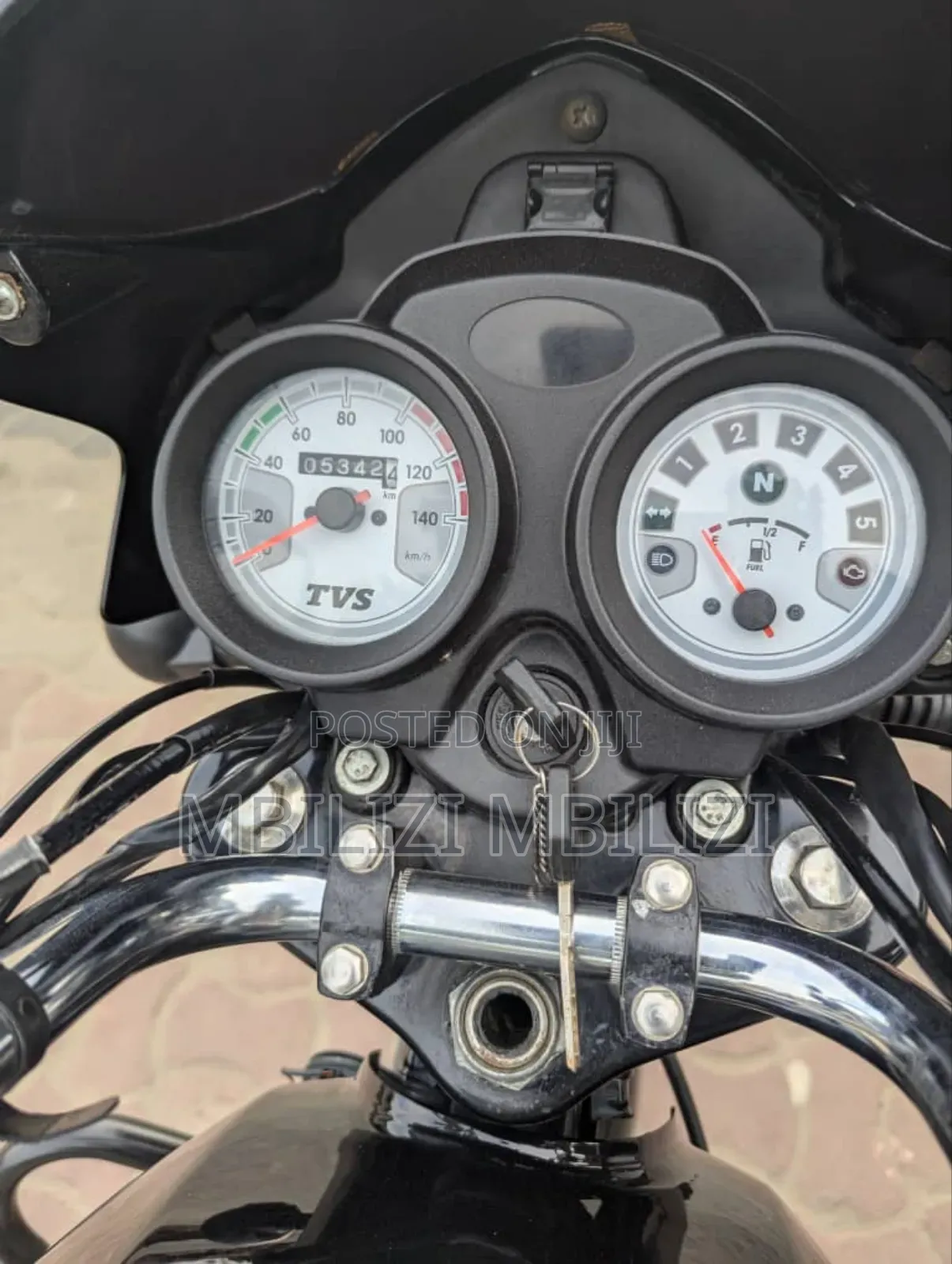 TVS HLX 125 2025 Black