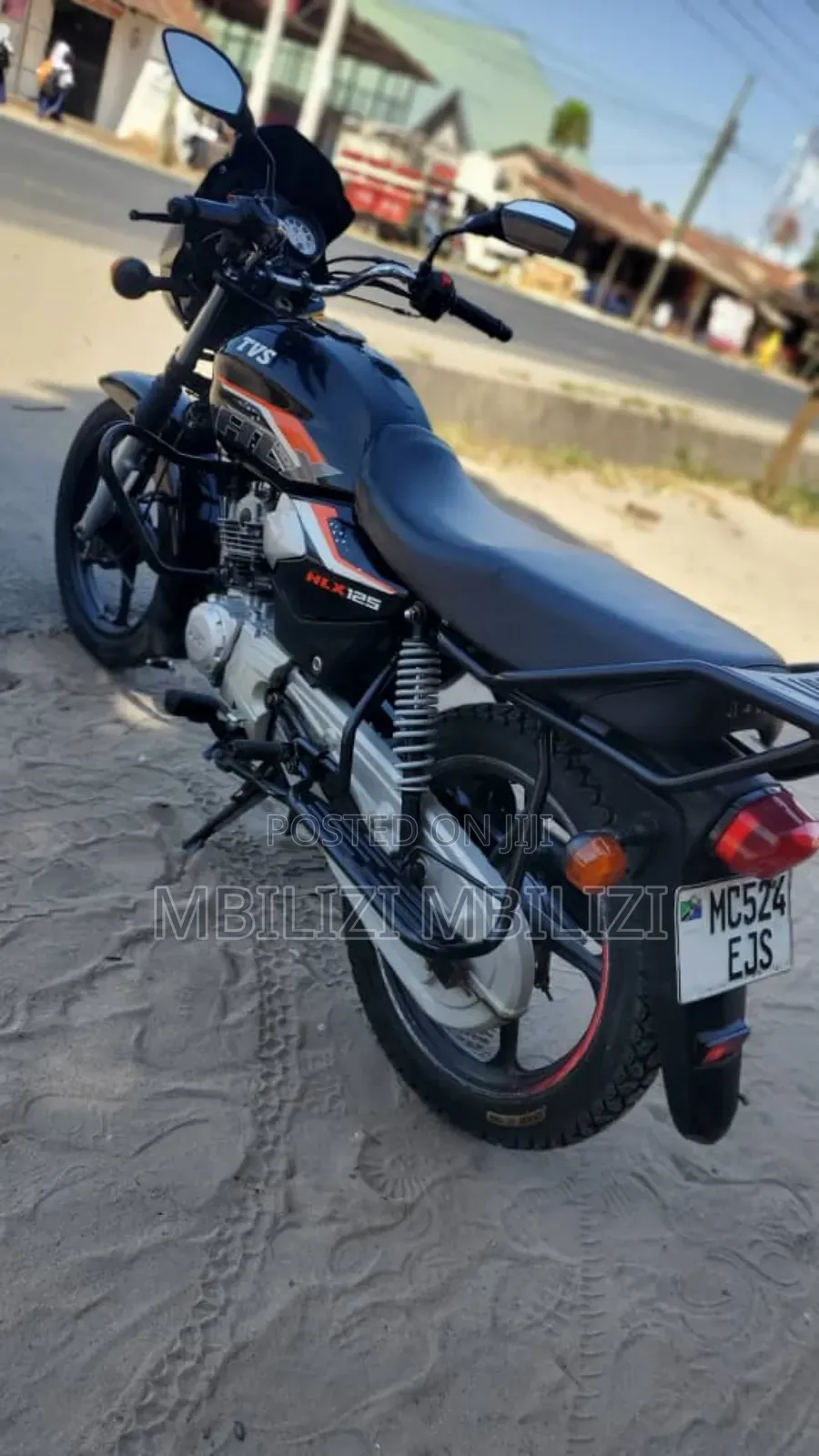 TVS HLX 125 2025 Black