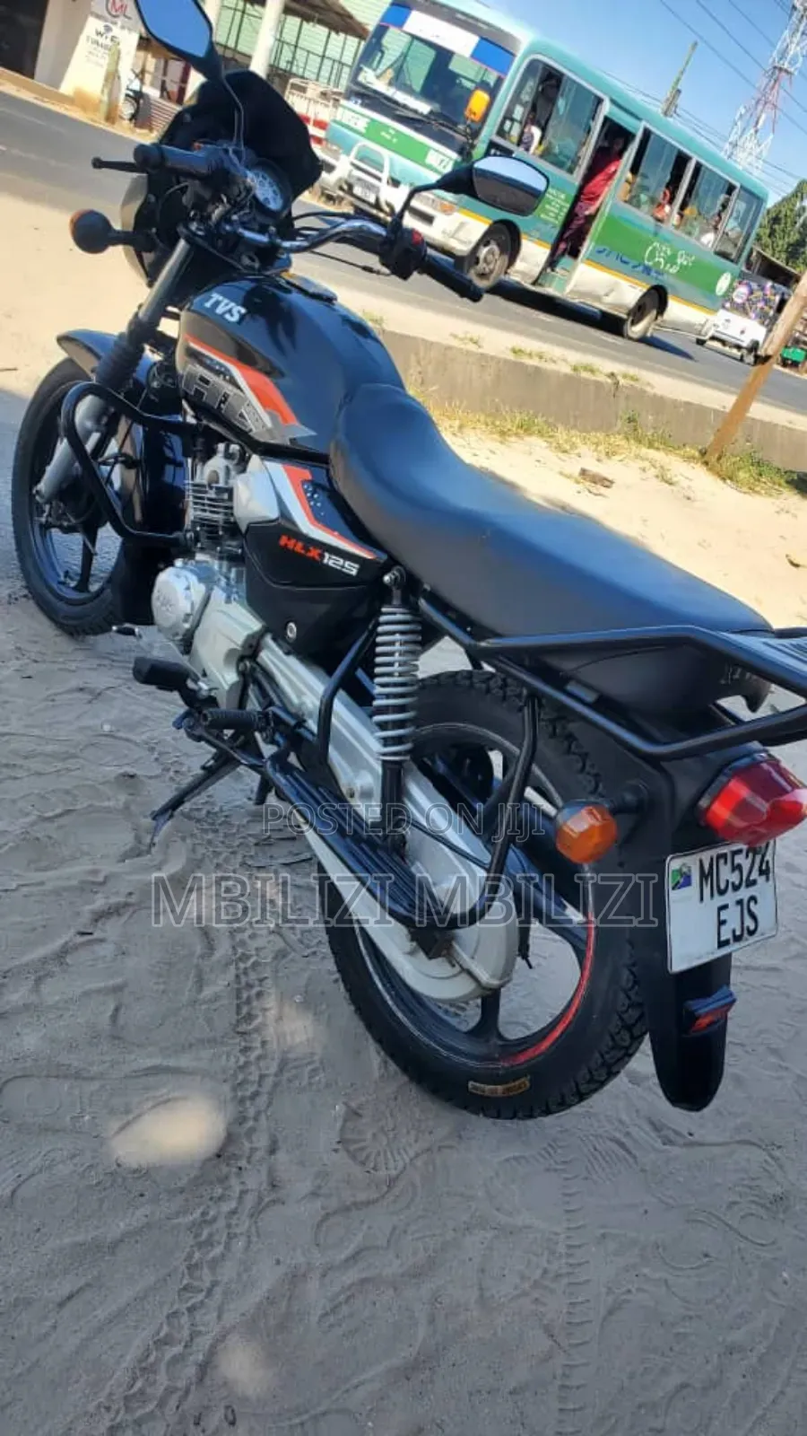 TVS HLX 125 2025 Black