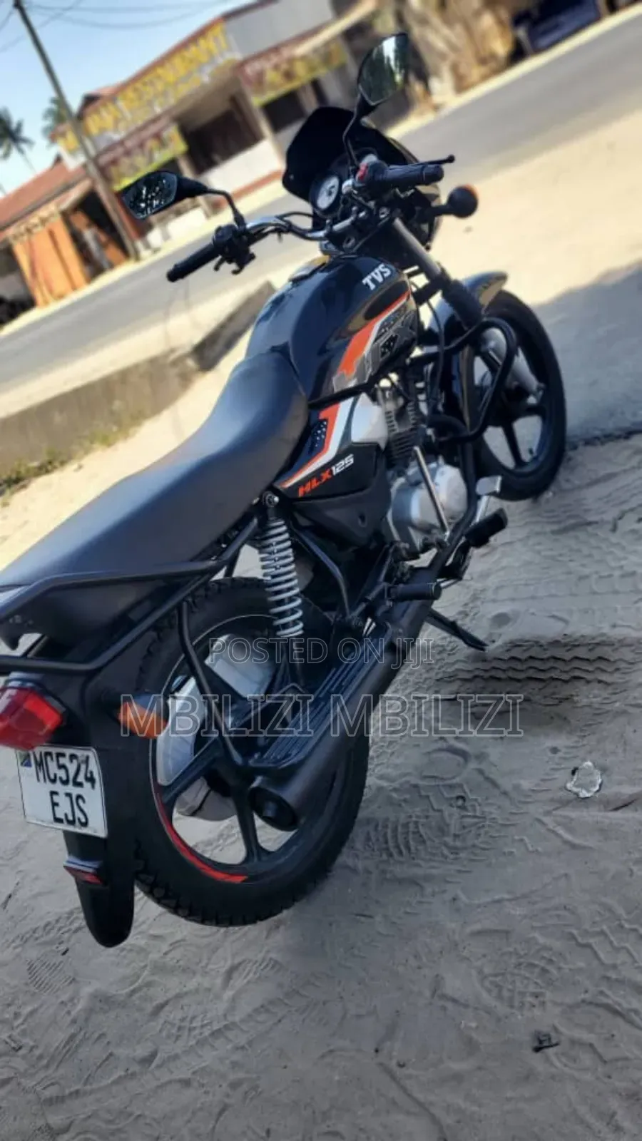 TVS HLX 125 2025 Black