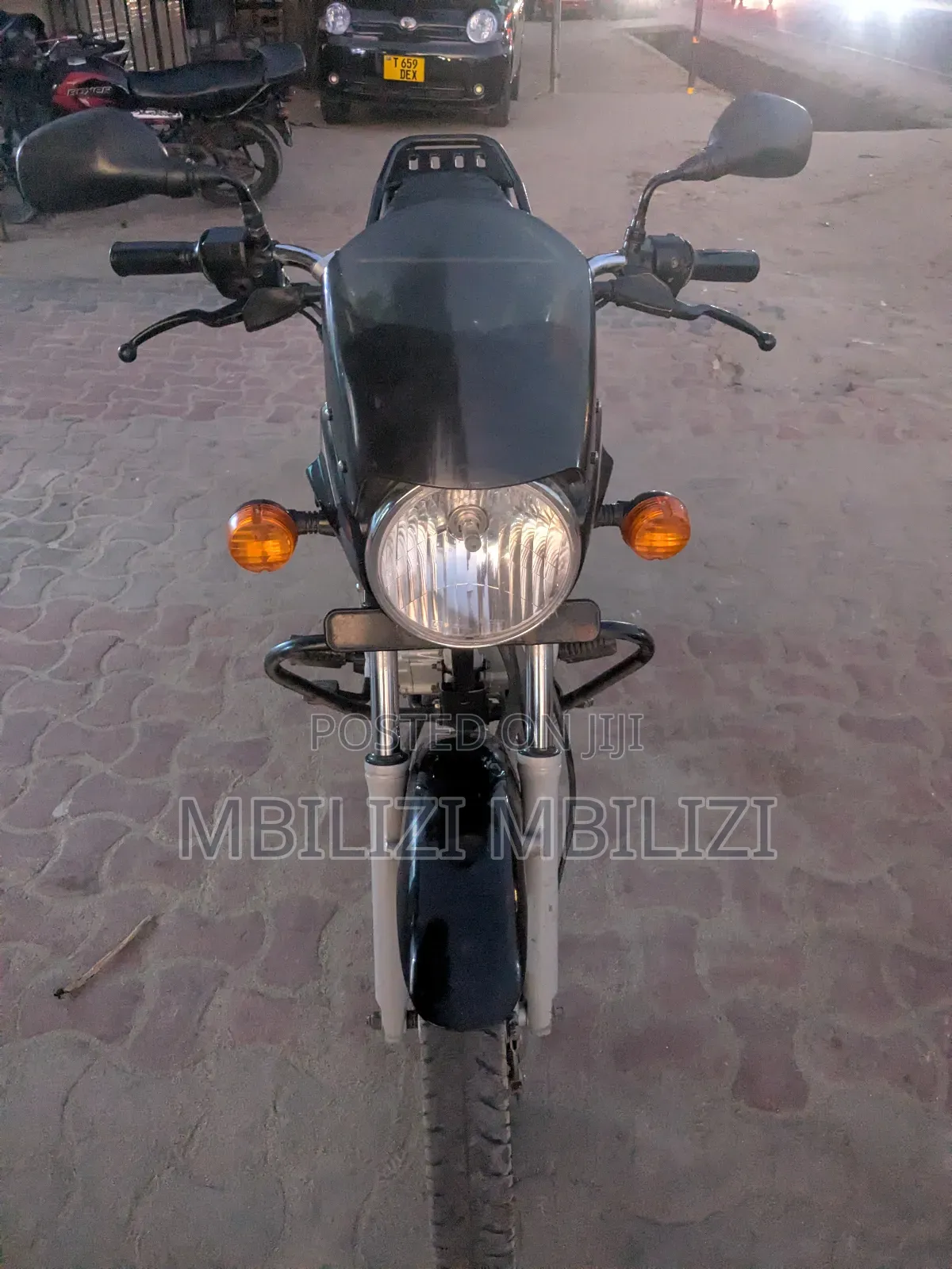 Bajaj Boxer X125 2024 Black