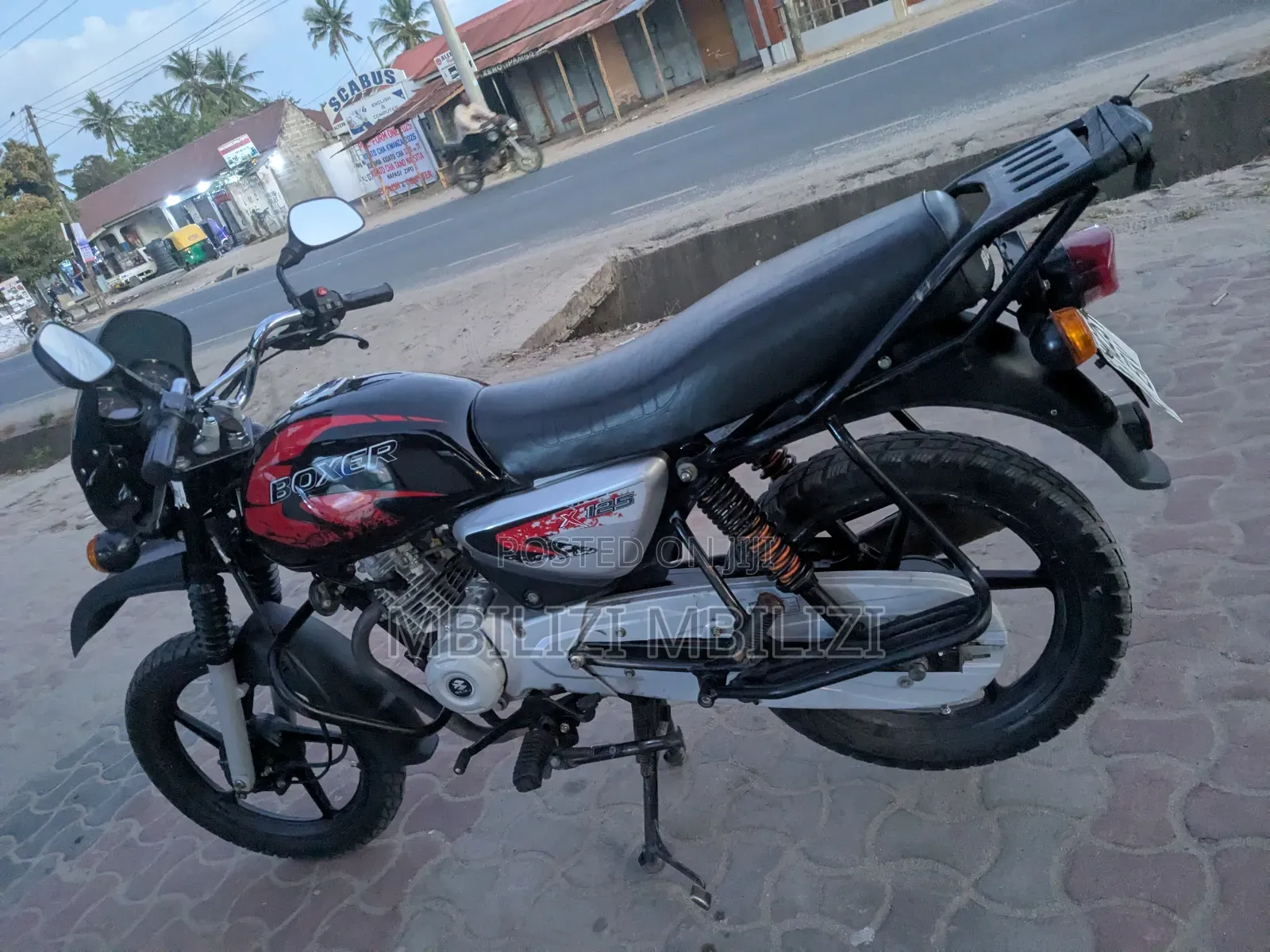 Bajaj Boxer X125 2025 Black