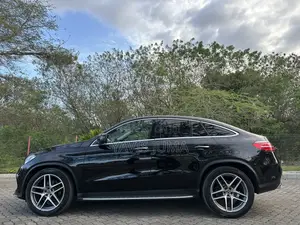 Mercedes-Benz GLE-Class 2017 Black