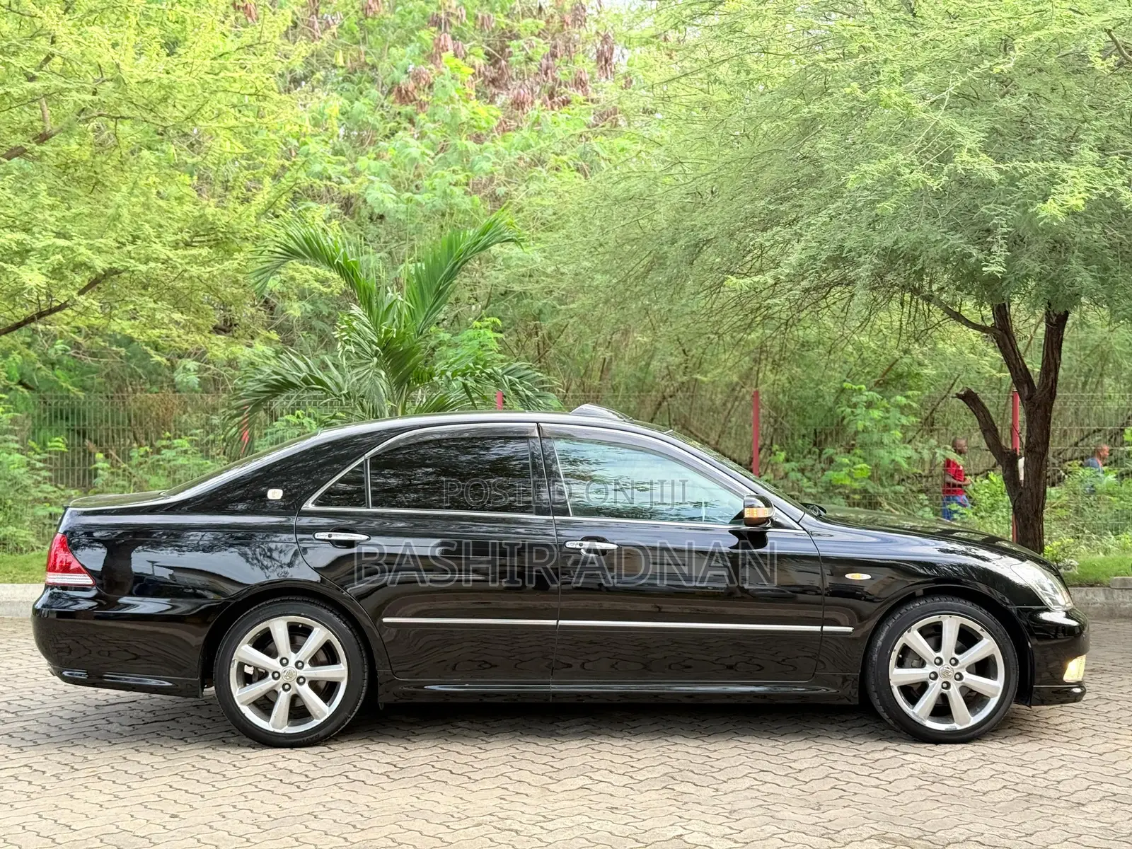 Toyota Crown 2005 Matt Black