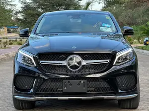 Mercedes-Benz 350D 2015 Black