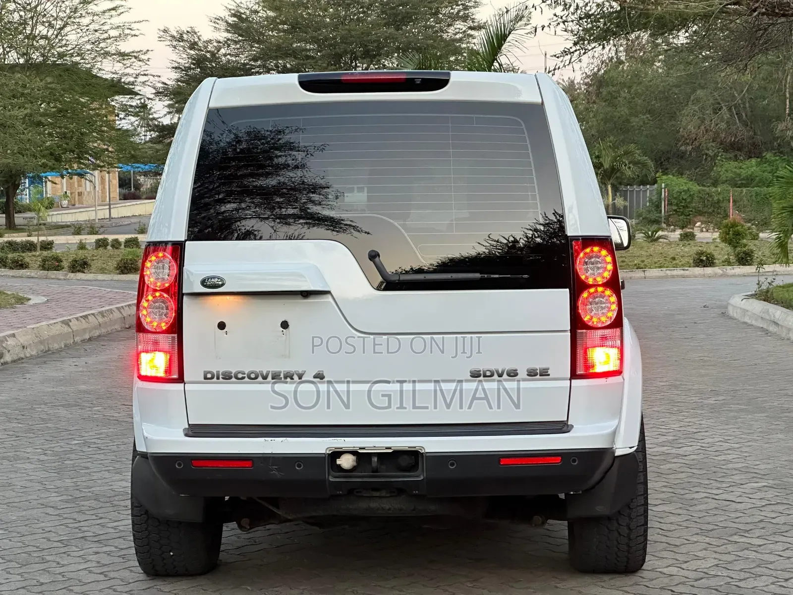 Land Rover Discovery 2014 Pearl