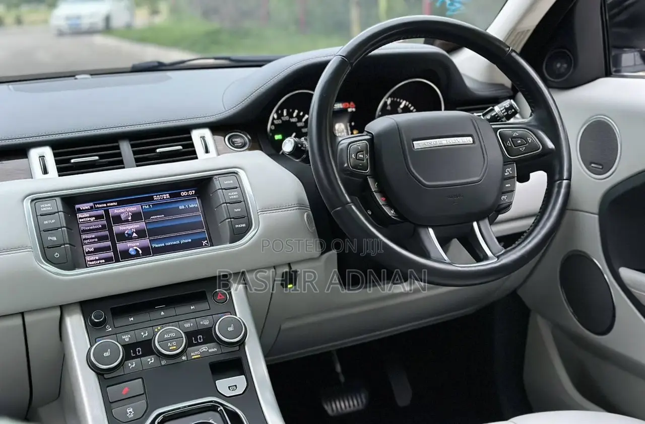 Land Rover Range Rover Evoque 2013 Pearl