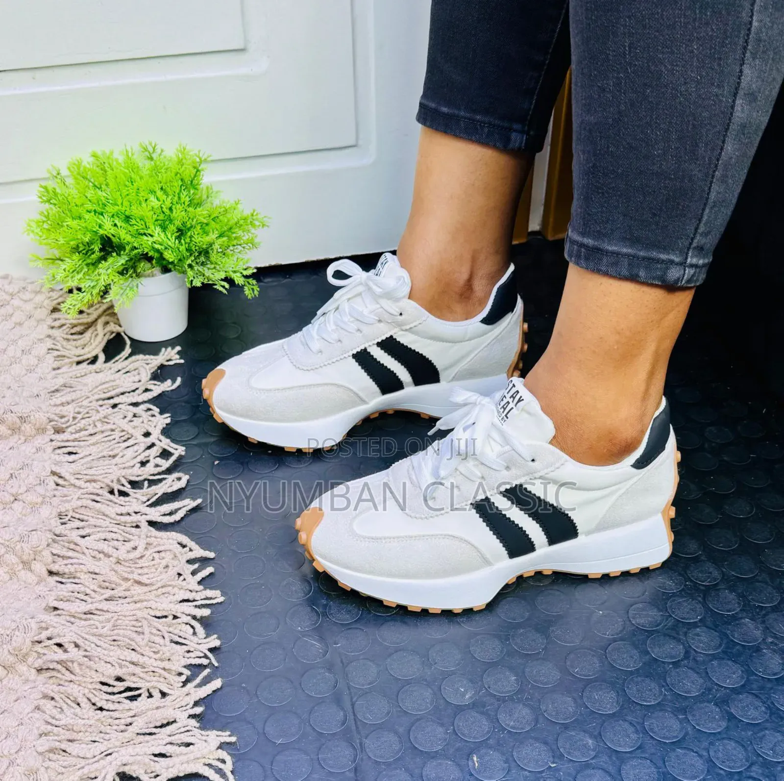 New Balance Sneakers Women's