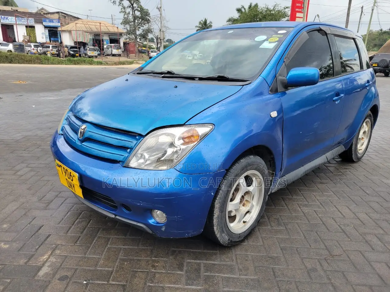Toyota IST 2004 Blue