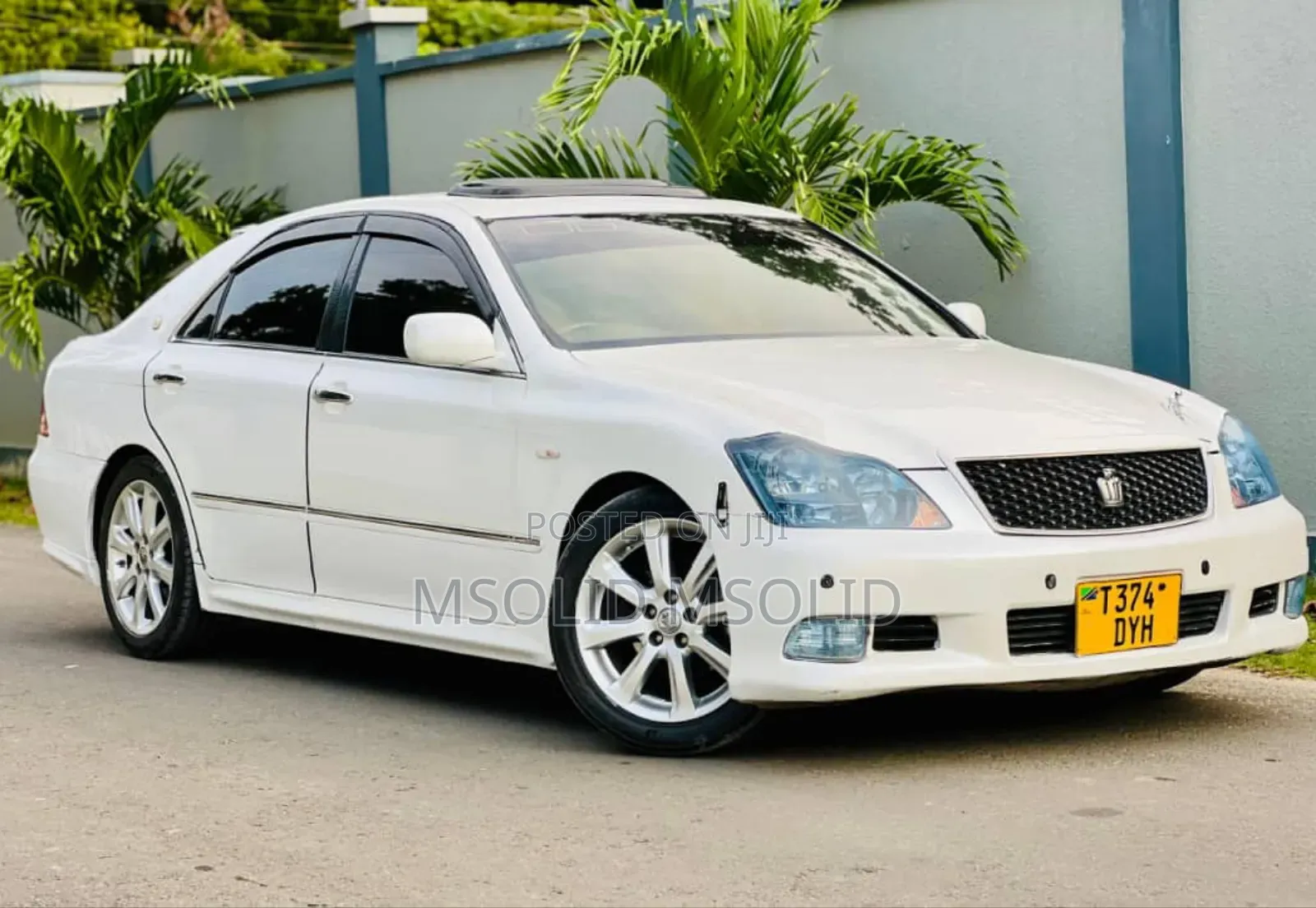 Toyota Crown 2006 White