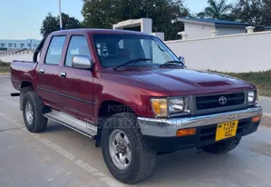 Toyota Hilux 1996 Burgundy