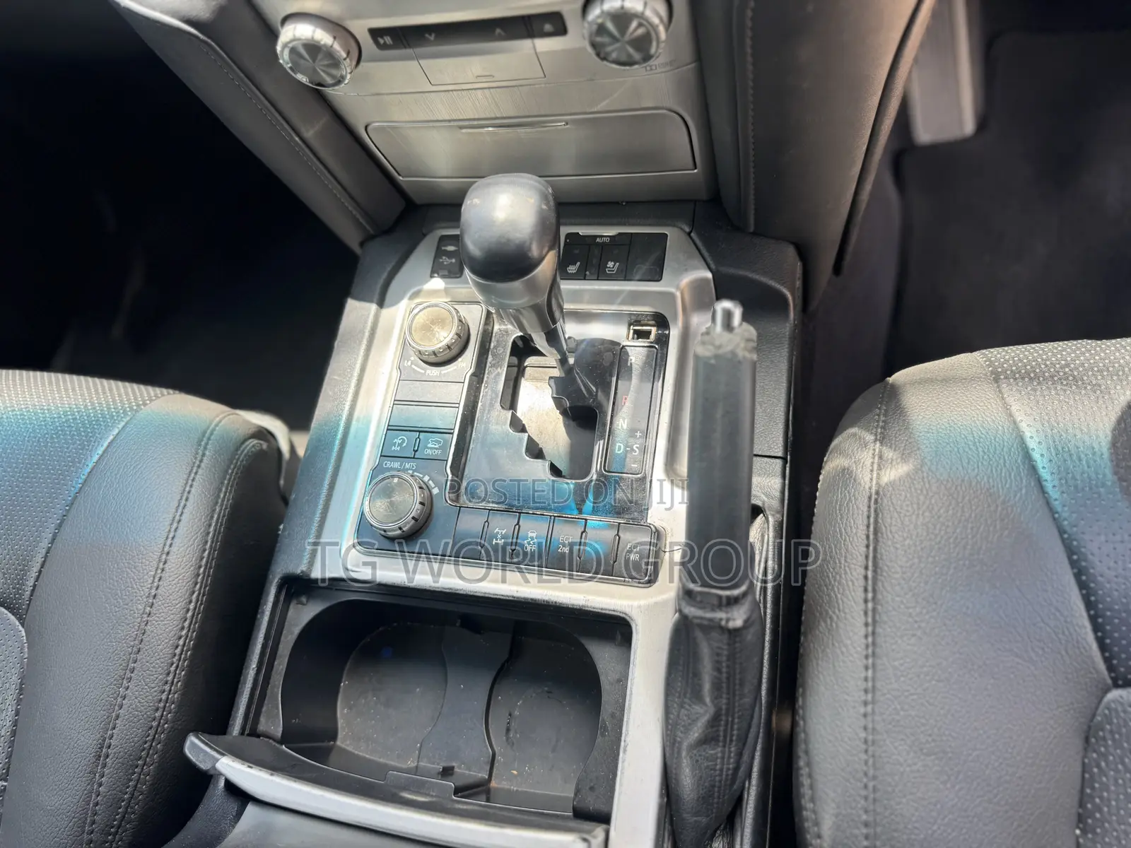Toyota Land Cruiser 2017 Silver