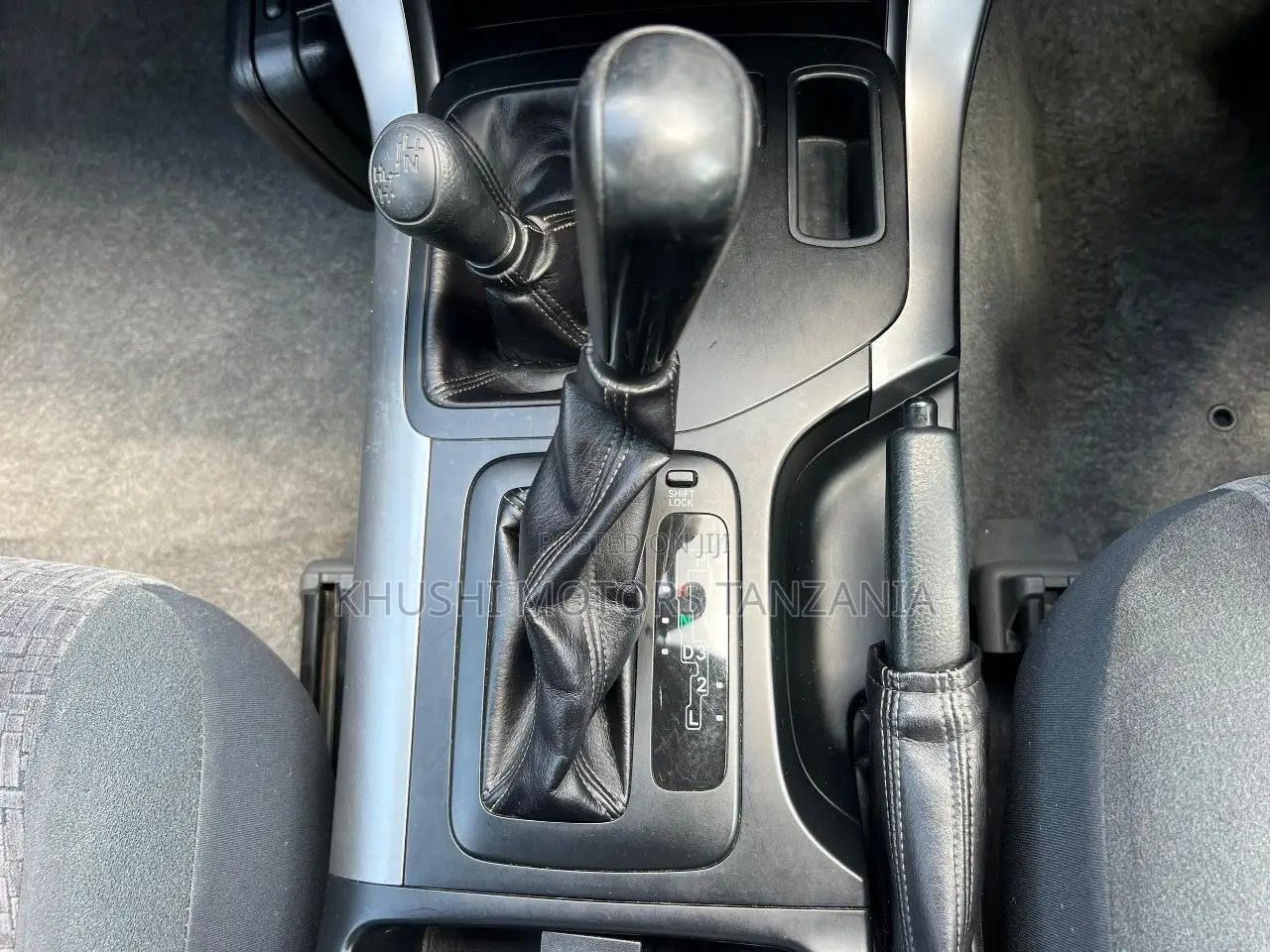 Toyota Land Cruiser Prado 3.4 5dr 2004 Gray