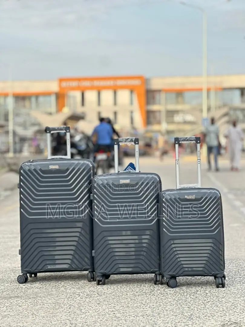 Set of Traveling Bags
