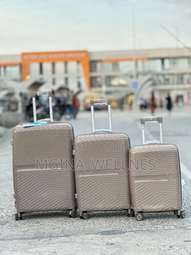 Set of Traveling Bags