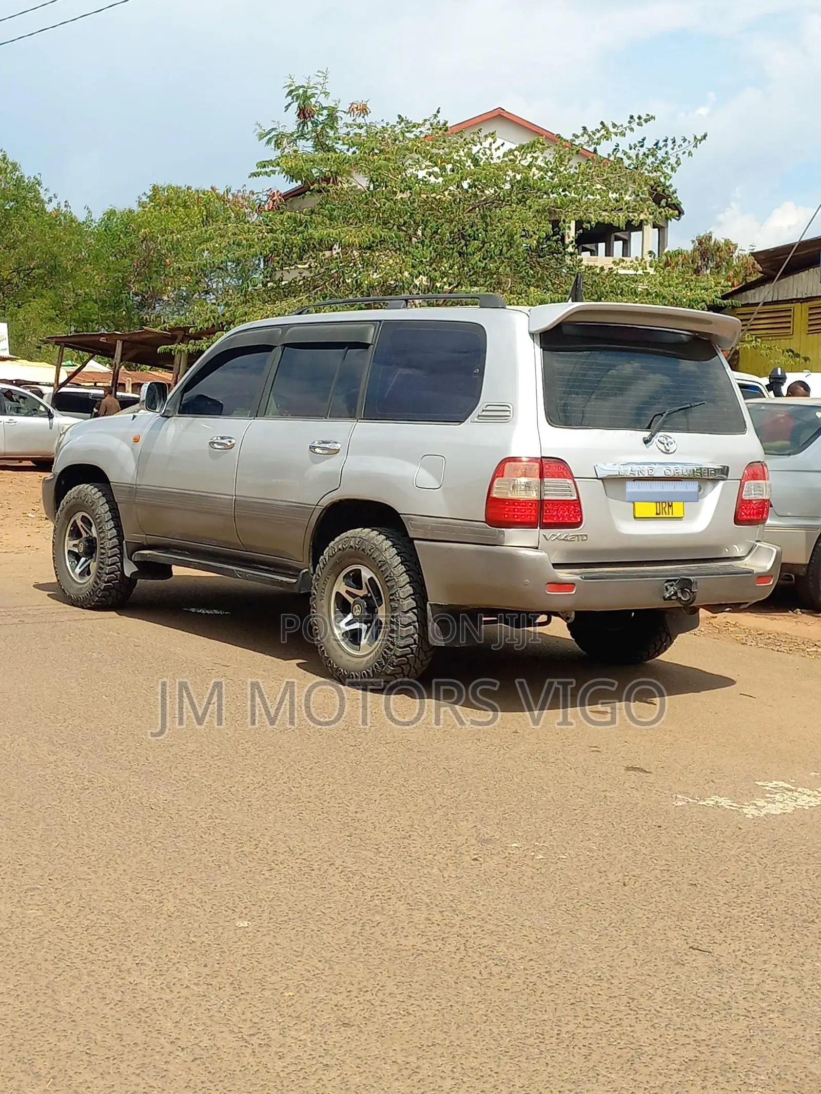 Toyota Land Cruiser 100 4.2 2006 Silver