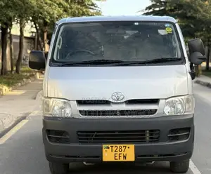 Toyota Quantum 2007 Silver