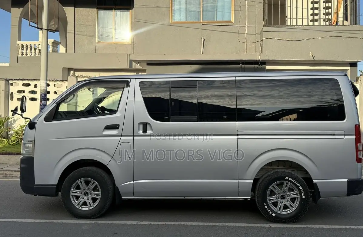 Toyota Quantum 2007 Silver