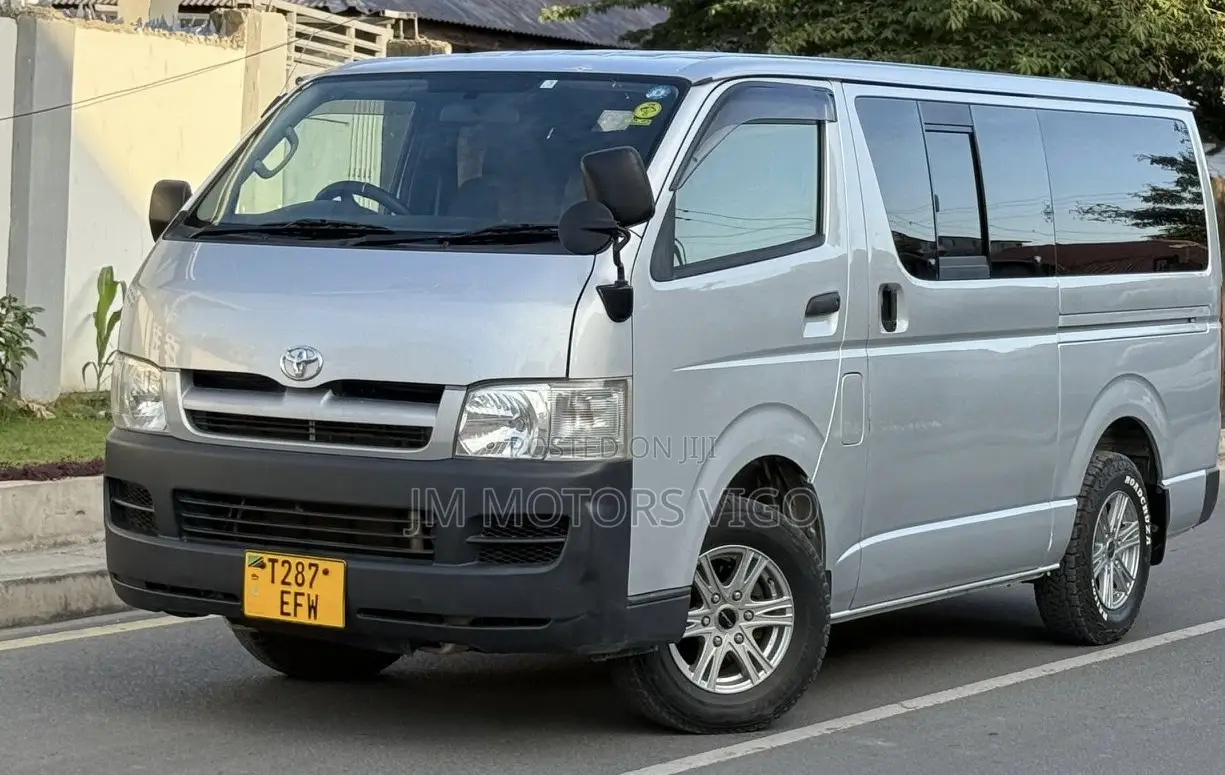 Toyota Quantum 2007 Silver