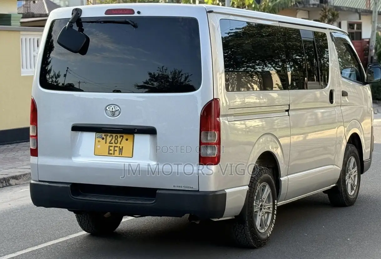 Toyota Quantum 2007 Silver
