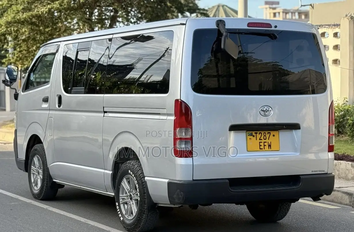 Toyota Quantum 2007 Silver