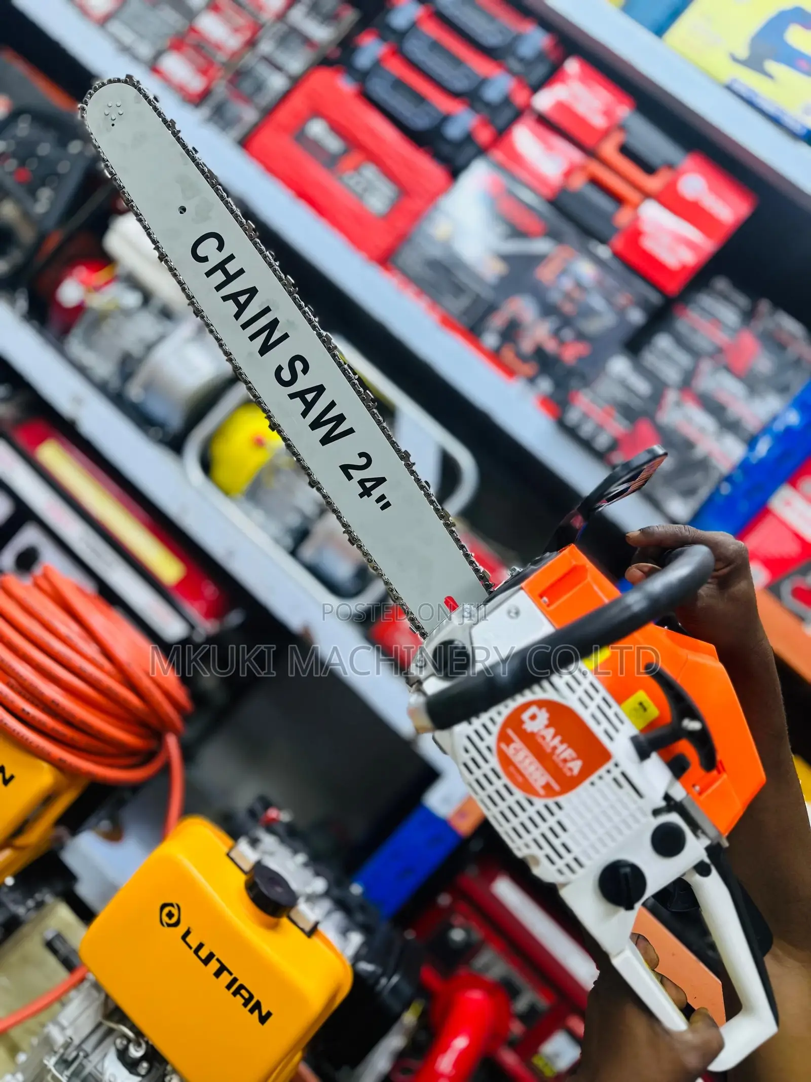 Chainsaw Dahfa Brand New 24inches Available