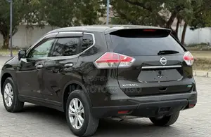 Nissan X-Trail 2014 Green