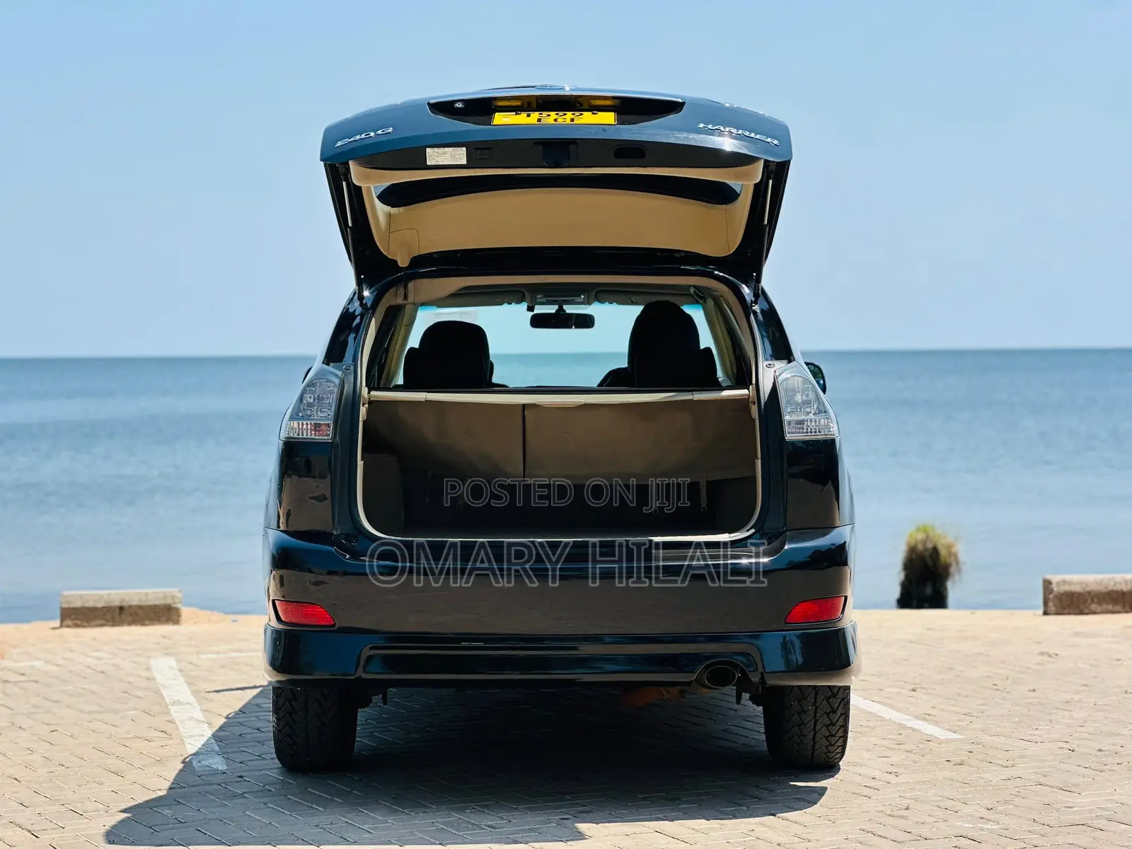 Toyota Harrier 2004 Black