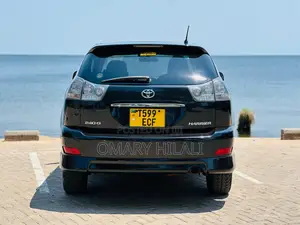 Toyota Harrier 2004 Black