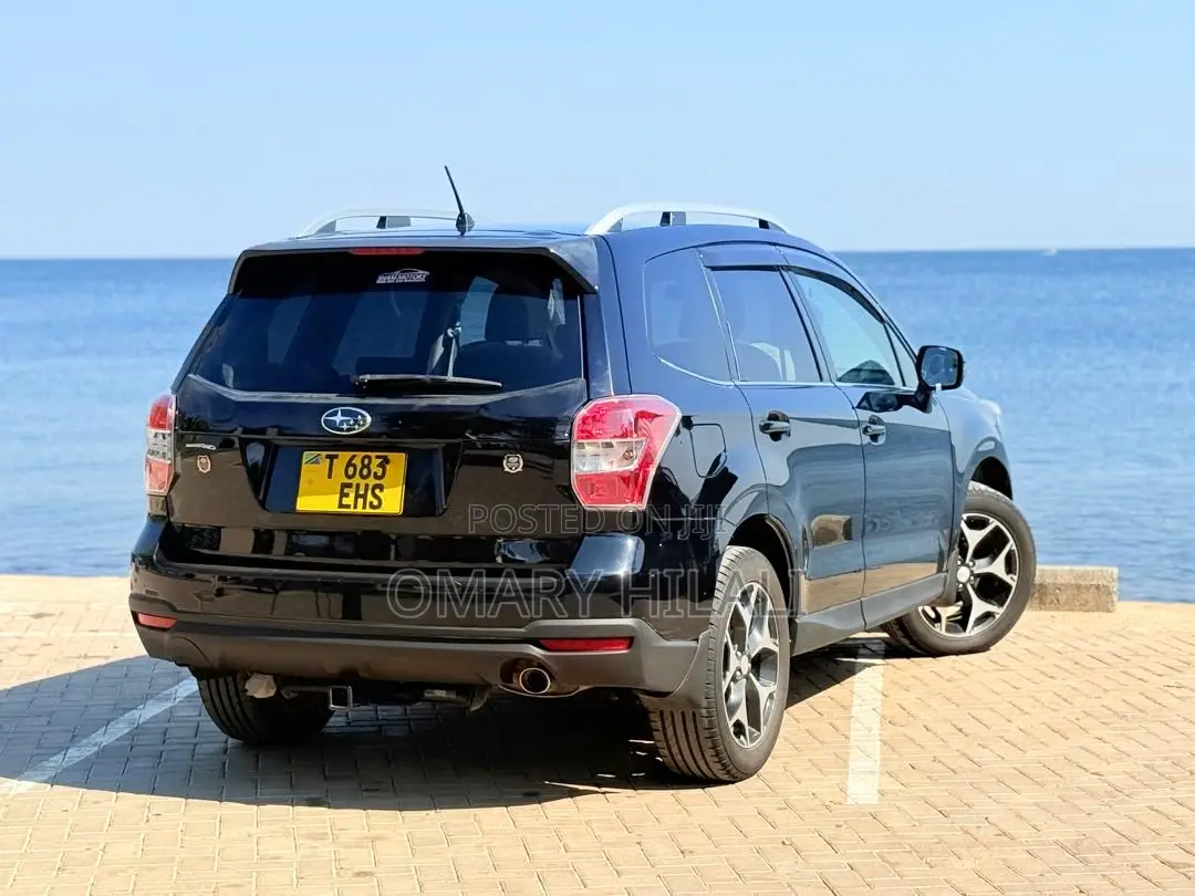 Subaru Forester 2013 Black