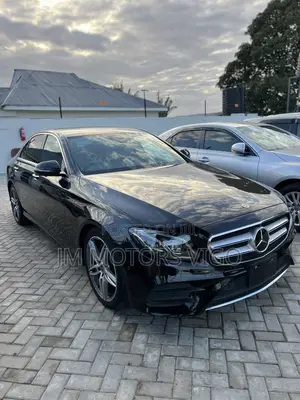 Mercedes-Benz E250 2016 Black