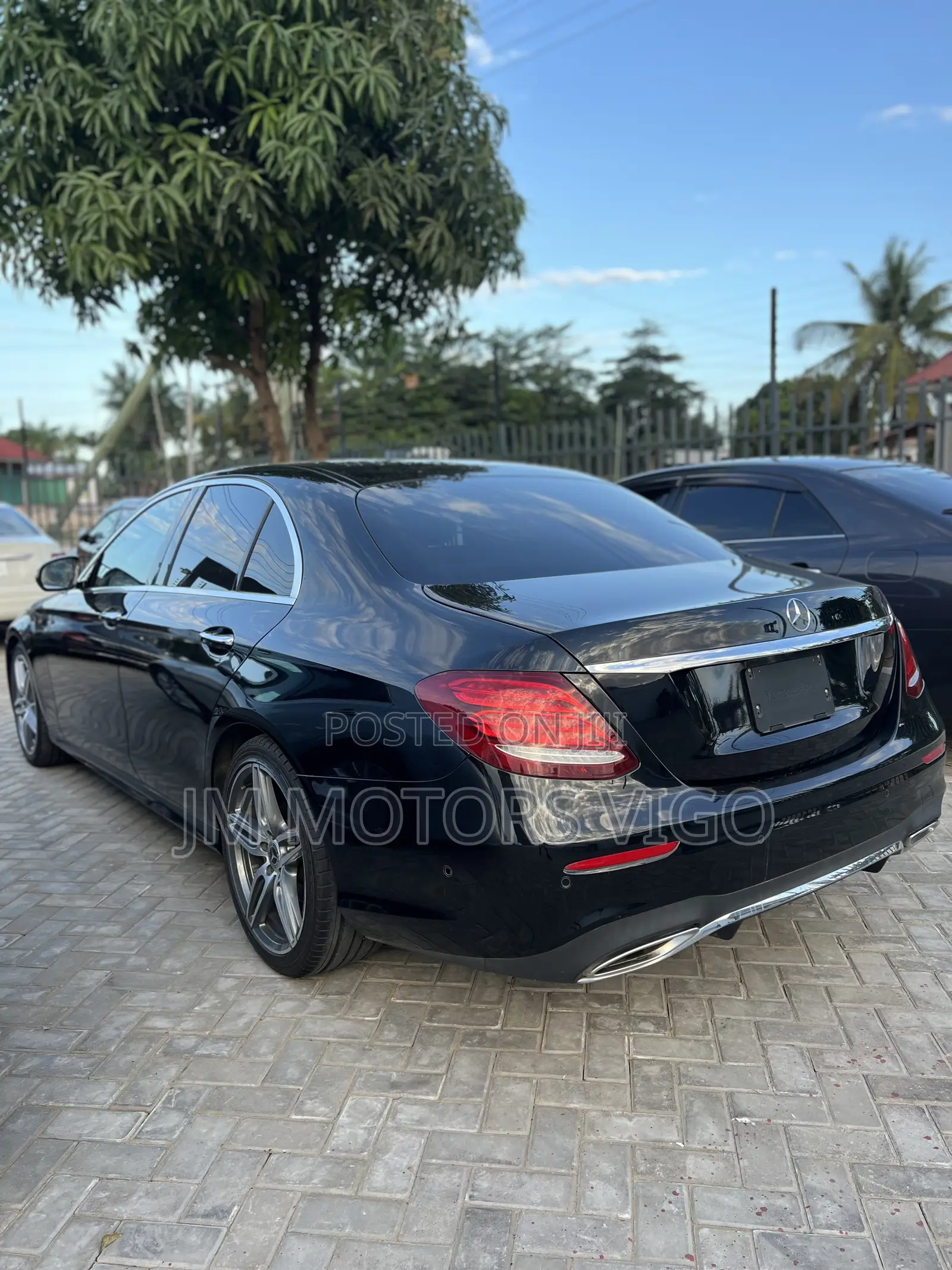 Mercedes-Benz E250 2016 Black