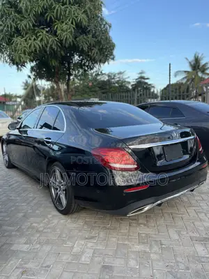 Mercedes-Benz E250 2016 Black