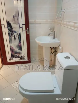 5bdrm Block of Flats in Msasani Beach for sale