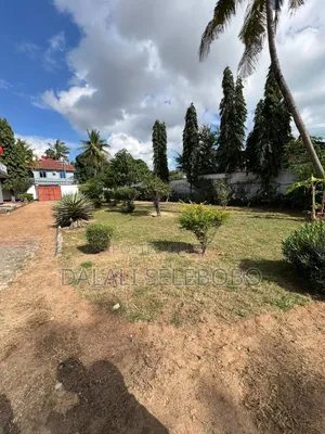 6bdrm Bungalow in Bahari Beach, Kinondoni for sale