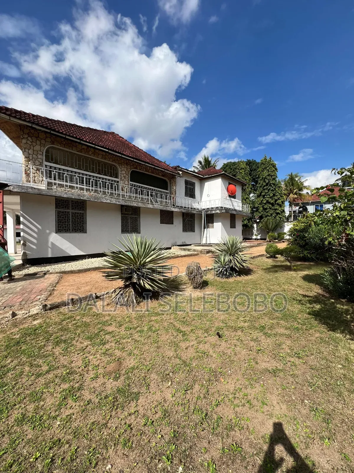 6bdrm Bungalow in Bahari Beach, Kinondoni for sale