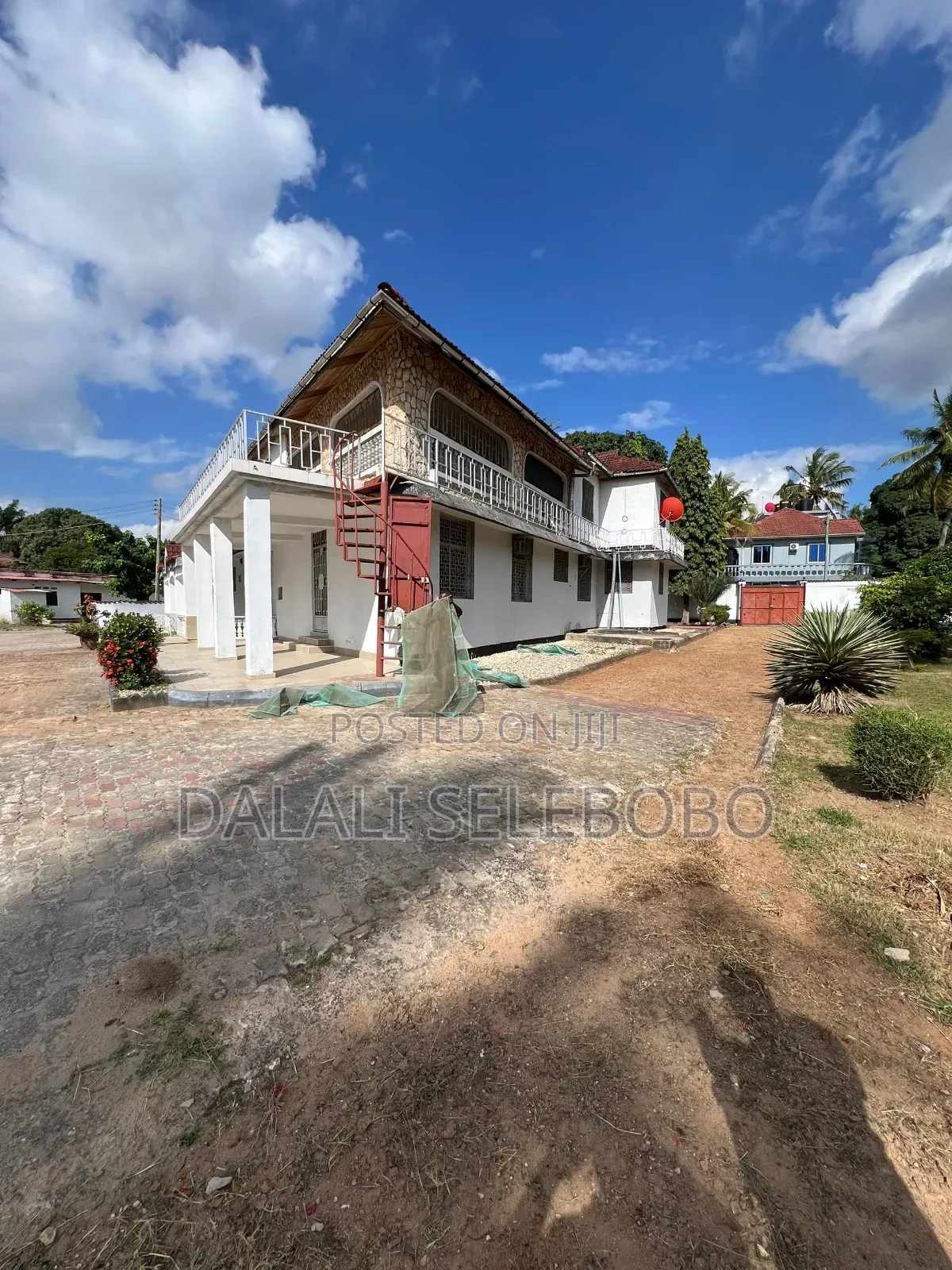 6bdrm Bungalow in Bahari Beach, Kinondoni for sale
